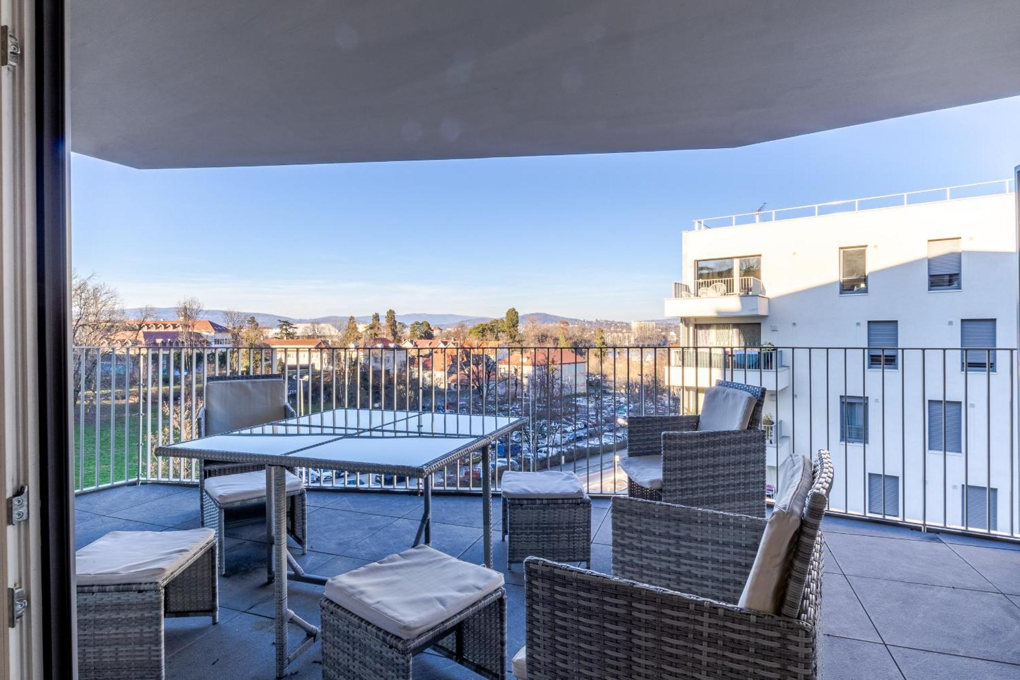 La Plume Vue Lac 3 Etoiles - Garage Prive, Secteur Recherche, Moderne & Tout Equipe, 6 Personnes Annecy Exterior foto