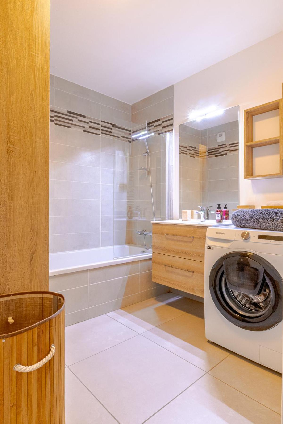 La Plume Vue Lac 3 Etoiles - Garage Prive, Secteur Recherche, Moderne & Tout Equipe, 6 Personnes Annecy Exterior foto